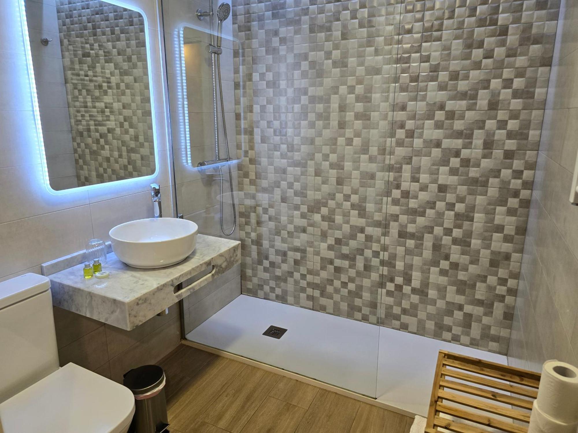 La Isla De Mirabel Apartment Plasencia Exterior photo